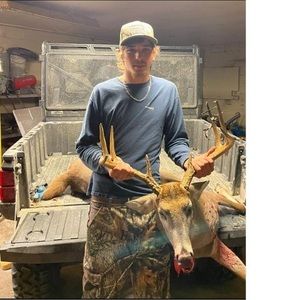 Meet your Posher, Logan